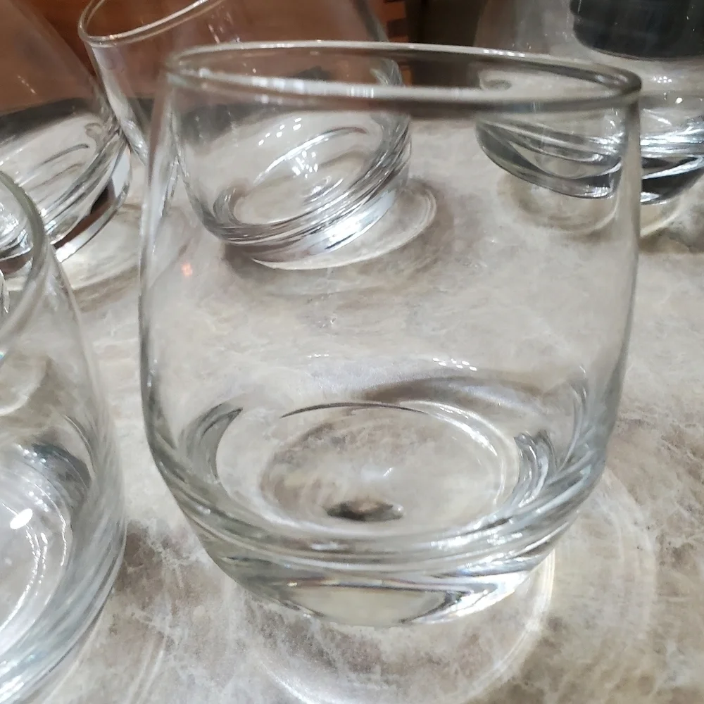 Rocker Wobble Whiskey Glasses. Set of 6. Great condition. Glass. Bar theme